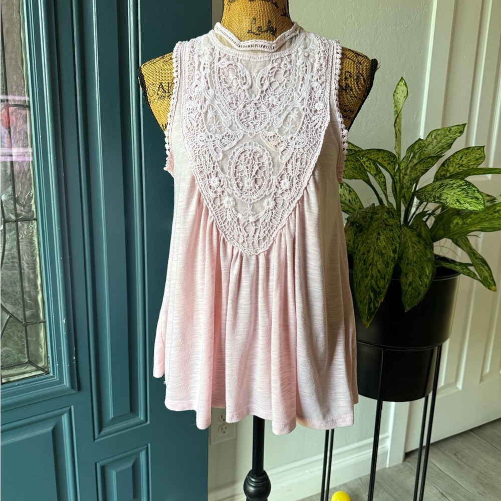 Pink Lace Sleeveless Top